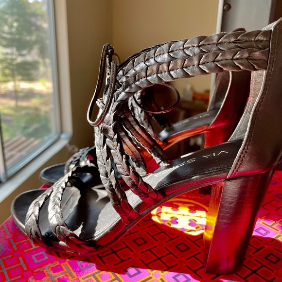 Black Vintage Via Spiga Lace Tie Up Heels - Picture 6 of 11